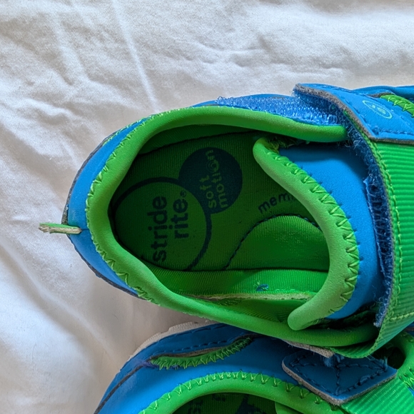 Stride Rite Blue and Green Kids Sandals - Picture 5 of 7